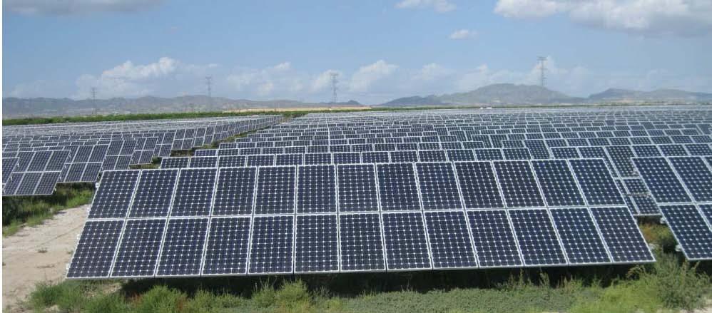 Modules: 39,000 Output: 702,000 kwpeak Electric requirments of: approx.
