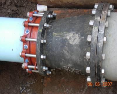 Figure 3.4. Example of a Fusible PVC pipe flanged joint connection, using an FCA.