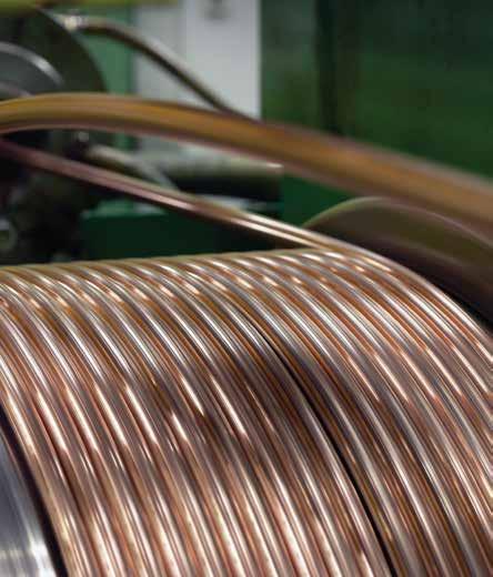 This allows us to manufacture wire rod with a range of alloys and diameters. We deliver it to you in coils on pallets with weights of up to 2200kg.