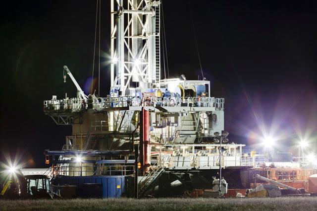 Published on Tufts Now (http://now.tufts.edu) Home > Fracking: Pro and Con Is the new boom in domestic natural gas production an economic bonanza or environmental disaster?