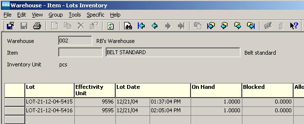 Units in Warehousing 7-5 After both lines are received, you can view the unit information in stock: Outbound of units You can also carry out the outbound procedure at effectivity unit level.