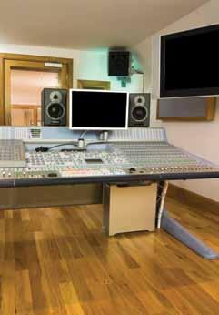 It is widely used to improve acoustics in theaters, sound studios and entertainment facilities controlling reverberation, reducing noise levels and eliminating echoes and is ideal for interiors that