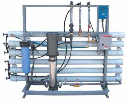 COMMERCIAL / INDUSTRIAL RO SYSTEMS COMMERCIAL REVERSE OSMOSIS SYSTEMS HD-24 Series Standard features Feed water connection 1 Flange Product water connection 1 Flange 10 PSIG 17, 21, 25 GPM Electrical
