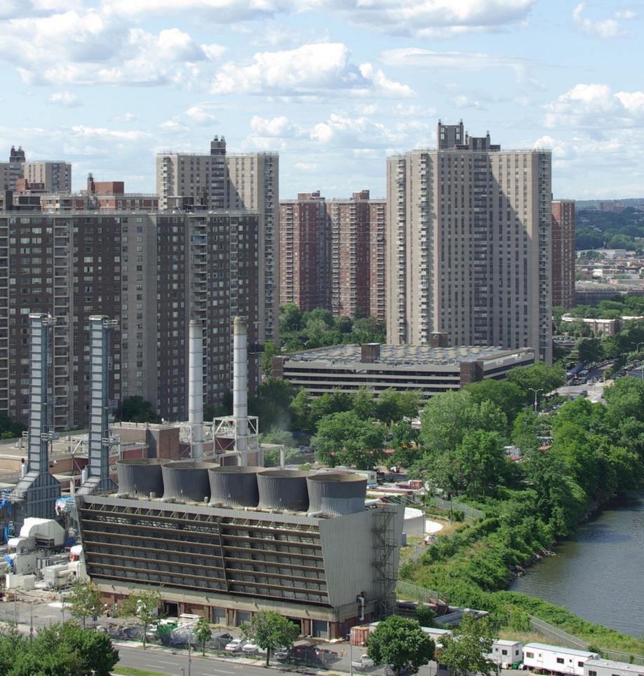 Example 1: Strengthen resilience of supply in New York Co-Op City in Bronx, New York World s largest cooperative housing project, 35 buildings, 14,000 apartments w/ 60k inhabitants Flexible