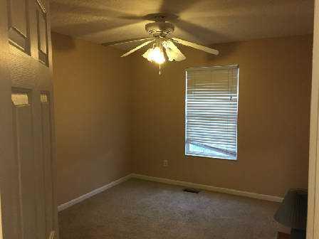 Page 31 of 36 Bedroom (Continued) Windows: Vinyl casement Electrical: 110 VAC outlets and lighting circuits HVAC Source: Heating system register Smoke Detector: Hard wired Rear Bedroom Closet: Single