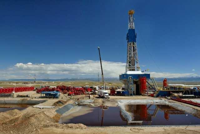 Hydraulic Fracturing and Your Health: Water Contamination =-=-=-=-=-=-=-=-=-=-=-=-=-=-=-=-=-=-=-=-=-=-=-=-=-= What is Fracking?