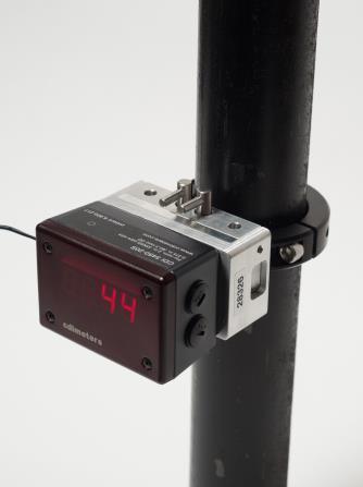 The 5450 Hot Tap Meter Installs without system shutdown Same electronic