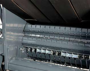 How Intelligent Density Works: Bales with a Clear ID The Intelligent Density bale chamber offers a combination of 3 rollers and 5 endless belts, offering smooth bale rotation and reduced crop loss,