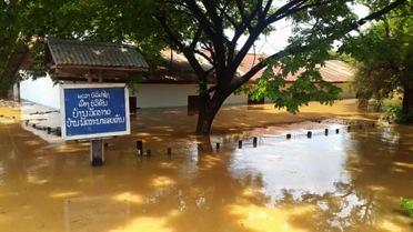 Some Experience from CC in Laos 1) Water shortage in dry season but too much