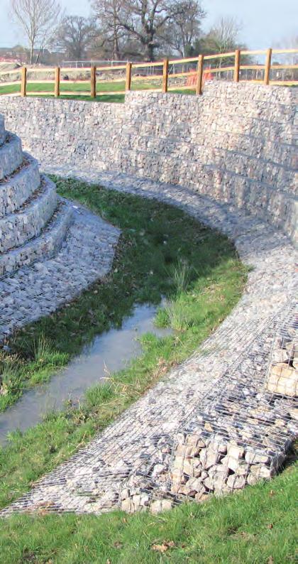 2. Gabion design 12 2.4 Stepped revetments and scour protection The following applies to both water courses and coastal protection.
