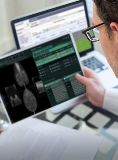 Single Platform Fujifilm offers the most complete RIS/PACS experience Synapse RIS and PACS integrate seamlessly on a common platform and include advanced tools to improve department efficiency and