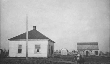 MINNESOTA HISTORIC FARMS STUDY Farms in Area 8 northeastern Minnesota s cutover region averaged 103 acres in 1939, considerably smaller than