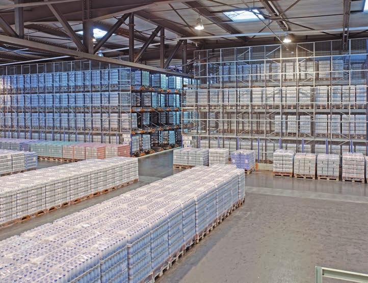 Examples of applications The ideal system for high-density storage 2 1 In combination with traditional systems Depending on the needs and the number of pallets stored, it is common for installations