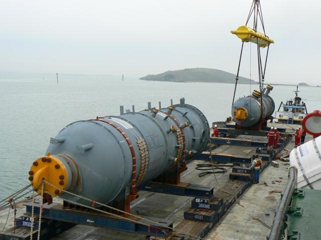 Barge Considerations Load staging Coordination between the fabricator, ship, and heavy hauler is crucial to ensure the load is adequately