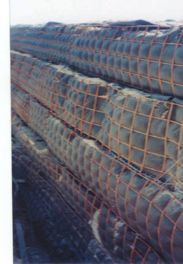 Permanent and Temporary MSE Walls Segmental Retaining, Wrapped Faced, Temporary Retaining The MSE wall has a slope angle that is