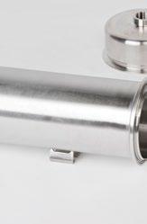 bundled in a stainless steel vessel. The ends are embedded in a resin. The membrane cartridge is contained in a closed housing unit. The membrane system can now withstand a gas mixture under pressure.