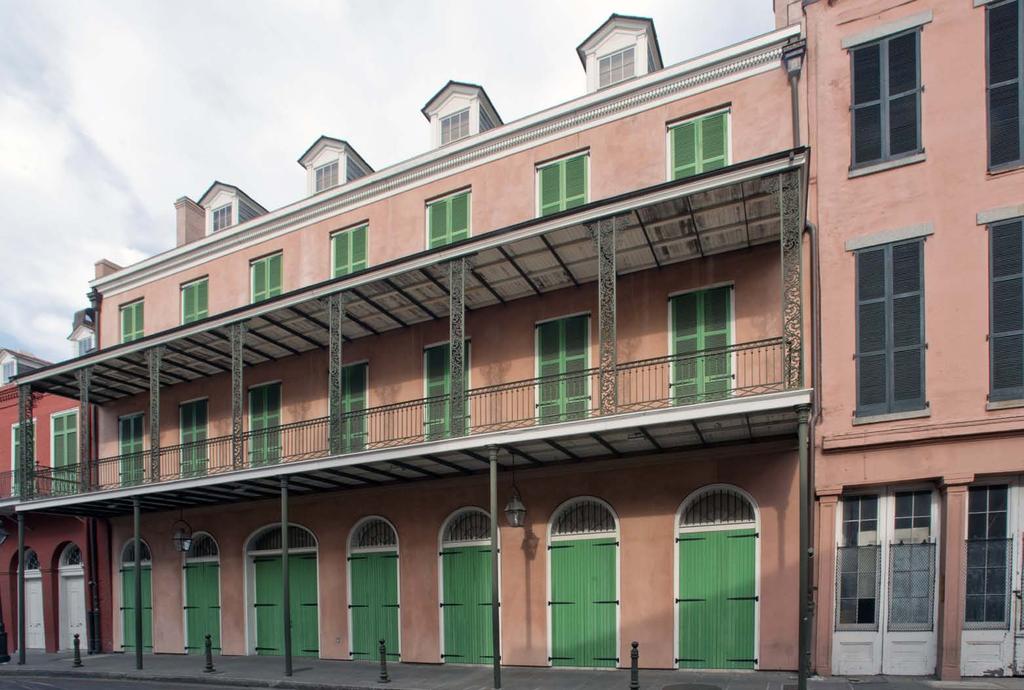 Existing Building Fabric Features of Existing Commercial Buildings Many of the commercial building types in the Vieux Carré are townhouses or former warehouses, and are concentrated between Bourbon