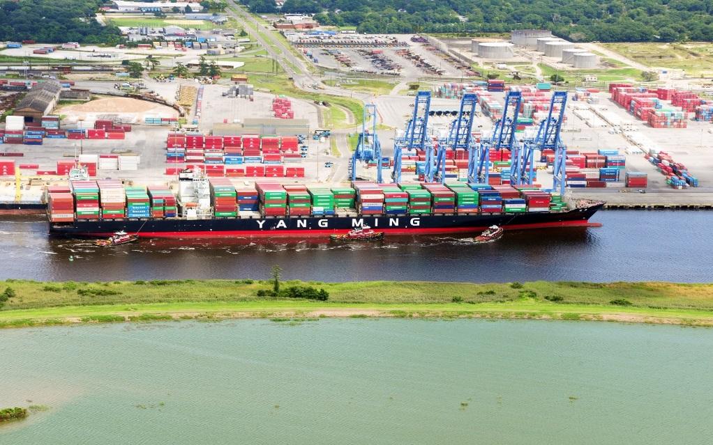 Port of Wilmington = Big Ship Ready Turning Basin