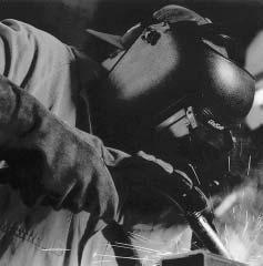 SAFETY UNISAFE 3 FEATURES WELDING HELMETS WELDING HELMET Universal model for a wide variety of welding applications.