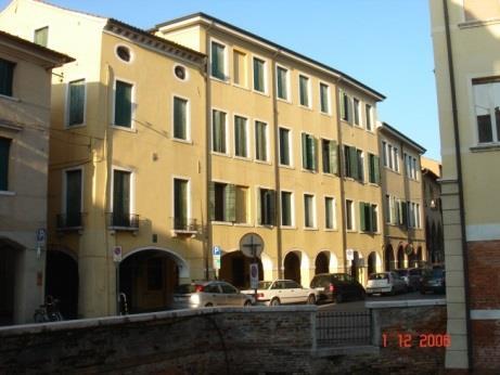 2 Author name / Energy Procedia 00 (2015) 000 000 1. The case study Ca S. Orsola is located in the historic center of Treviso, in North East of Italy, very close to the city Cathedral.
