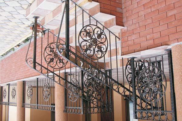 Wrought Iron Whether it is the house or the garden, wrought iron decorations inspire a sense of distinction