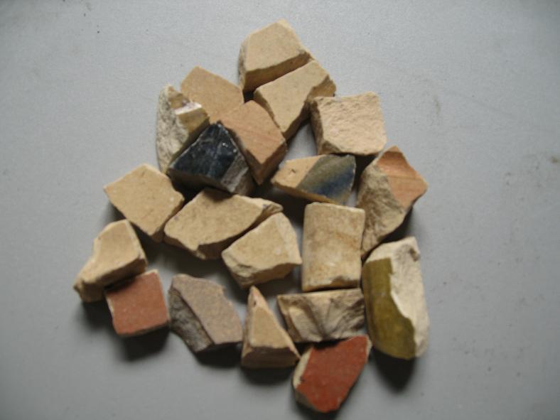 MATERIALS Ceramic waste as coarse aggregate The big ceramic waste, such as flowerpot, tiles and sanitary ware were broken into small pieces about 5 40 mm sizes by a hammer.