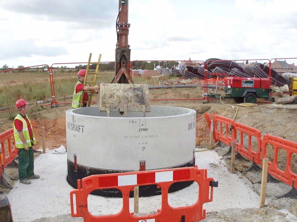 Installing a precast concrete caisson: practical example (1)