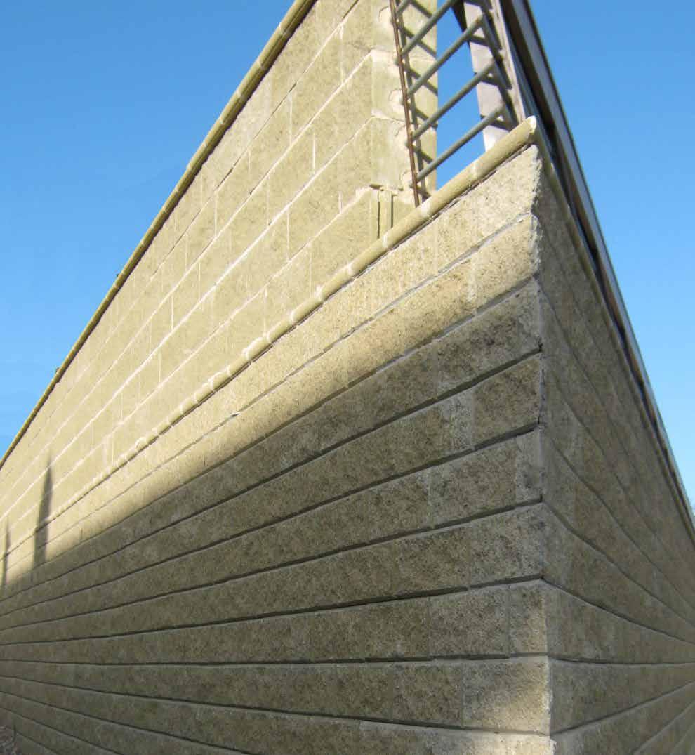 TENAX t-block retaining wall