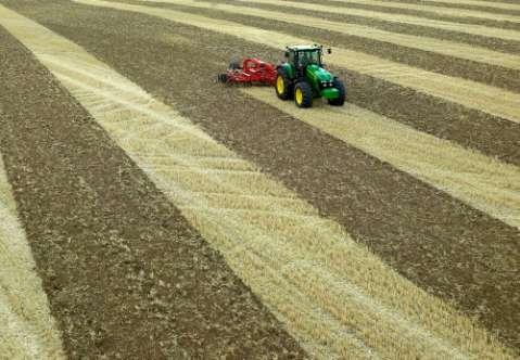 Benefits of machine guidance Reduced overlap Use full width of the machine Save time, input costs, wear & depreciation Increased field efficiency Every new land precisely the right width & exactly