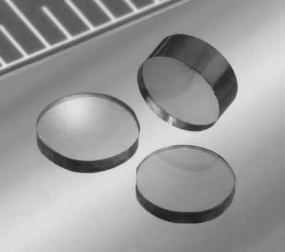 INDUSTRIAL MATERIALS Microstructure and Mechanical Properties of High- Hardness Nano-Polycrystalline Diamonds Hitoshi SUMIYA* and Tetsuo IRIFUNE High-purity nano-polycrystalline diamonds synthesized