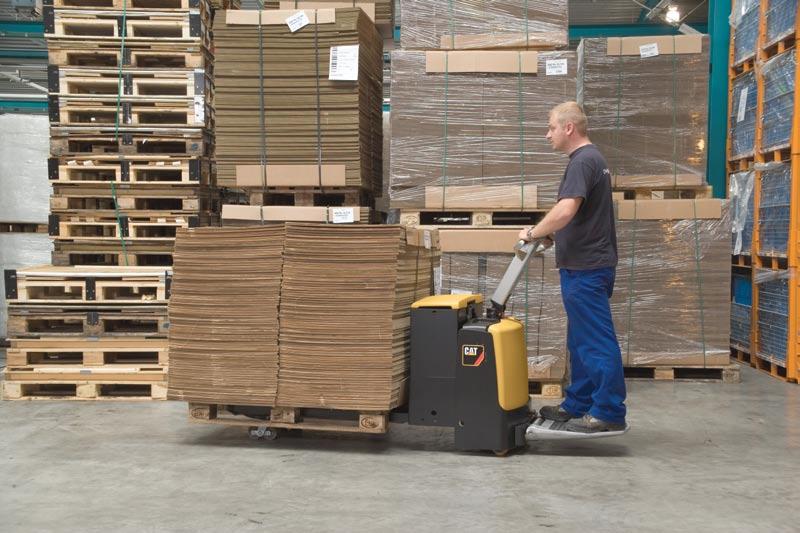 ADD VERSATILITY TO YOUR WAREHOUSE If smooth and efficient horizontal transport is an important element of your warehouse handling operations, this range of Cat power pallet trucks is for you.