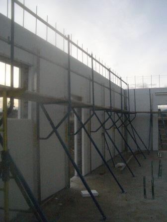 techniques. The POLYWALL ICF System POLYWALL consists of expanded polystyrene panels joined together via plastic bridges to form a hollow block.