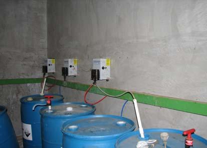 four vat cycle process (rinse, detergent wash, rinse, acidification/sanitizer) also user entered.