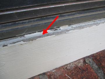 Siding/Trim Discretionary Improvement: Noted minor flaking paint on front