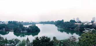 Surface water quality (lake and reservoir ) Vietnam : 3600 reservoirs of various sizes ( 15 % is large / medium,capacity: 1 mill. m³ with a height of more than 10 m)(west Lake, Babe).