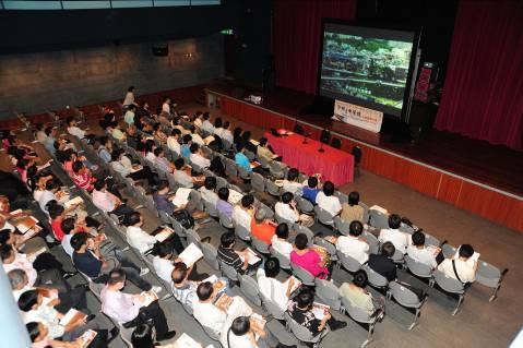 District Councils Presentations to Wan Chai,