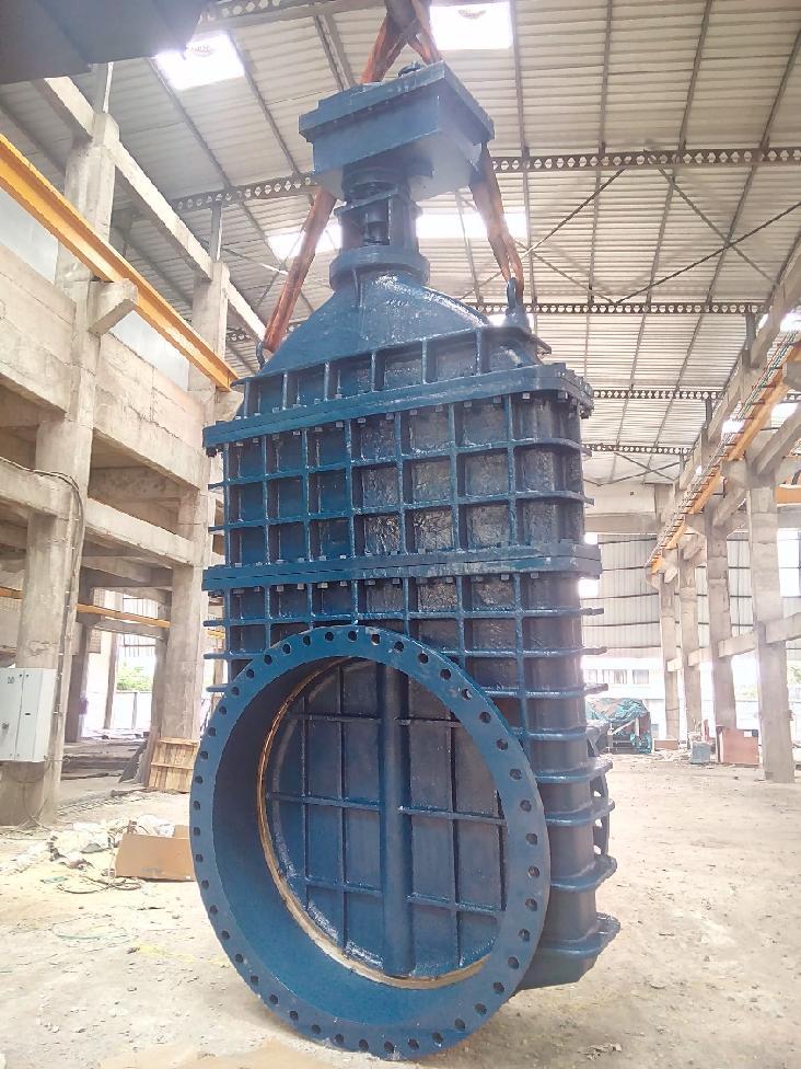 Metal Seated Gate Valves Sizes: 50-1800mm, Rating: PN 10, 16, 25 Ends: Flanged Standards: IS 14846 Non rising / rising stem construction available Accessories such as gearing, thrust bearing,