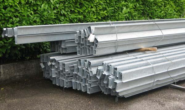 The support of the roof panels is granted by purlins, omega shaped and hot deep galvanised.