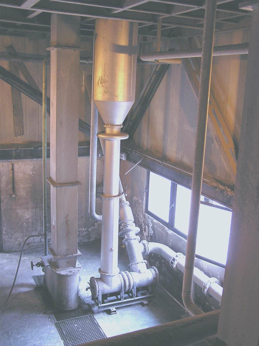 4 The last realised equipment of its system described in this article has been built at United Energy Komořany Heating Plant. It has been in operation since September 2004.