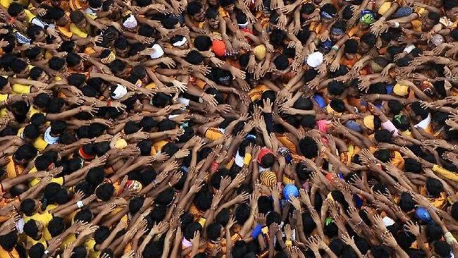 PEOPLE India : Population 1.