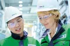Reach your goals Tailored courses Customized training tailored to meet your challenges Valmet s customized training takes flexibility one step further and