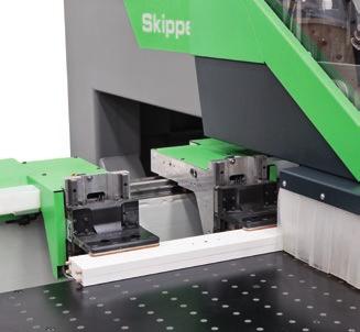 Processing of different shapes in sequence Skipper 130 is revolutionary. It can machine all 6 panel faces simultaneously in one single step (including dowel insertion).