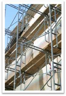 5. Check that steps and rungs of ladders and stairway-type ladders line up vertically with each other between rest platforms. Integral (Built-in Access) 1.