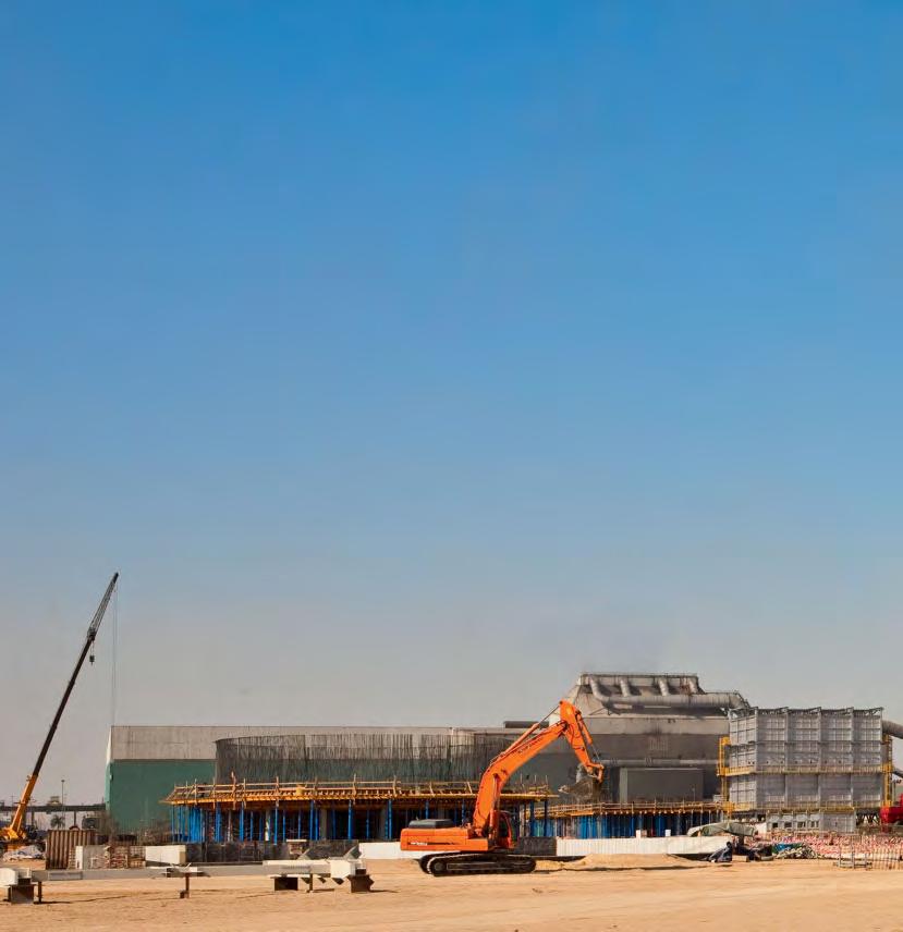 Ezz Steel, Egypt. Installation of a 700-t reactor in a 1.