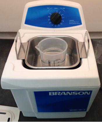 Ultrasonic clean in DI water followed by isopropanol (2 min each).
