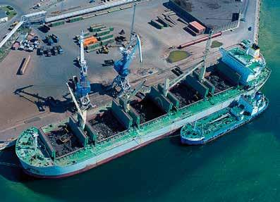 Forwarding of Shiploads We specialise in solid bulk goods (e.g. grains, peat and wood pellets) and project cargo (e.g. wind generators, large size storage tanks and steel constructions).