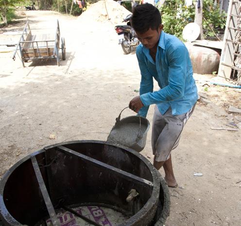 means achieving the goals of hygienic sanitation access more quickly and effectively. Small and microenterprises showed low interest in actively selling.