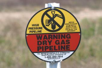 of 5) Pipeline markers