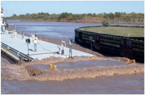 Identified Problems Inadequate channel width/crossings for modern vessels Outdated floodgate construction