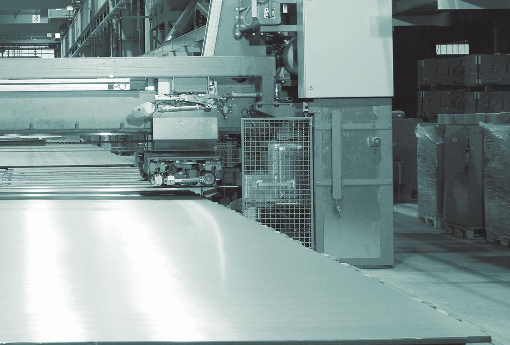 Excellent materials Clad plates consist of a base and a cladding material. The base materials for our clad plates are produced exclusively in our own steelmaking plant in Linz.